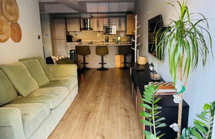 2 beds by Tower Bridge, Walk to Sights & Dining - Photo 21