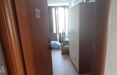 Desiree's Rooms - n 2 camere con bagno privato e balcone - Foto 7