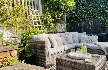 Spacious 5 Bedroom Home in Central Kidderminster with Private Parking and Electric Vehicle Facilities, Easy Access to Birmingham and Nearby Towns - Foto 70