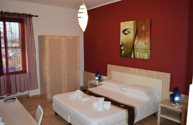 Butterfly Accommodation - Photo 15