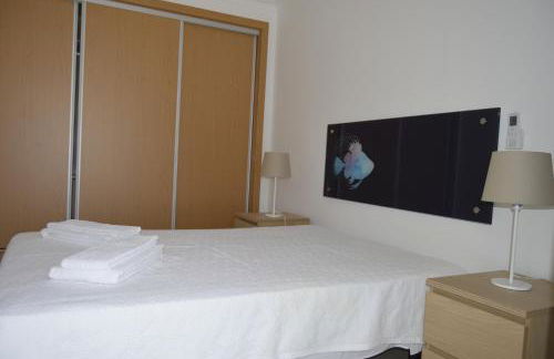 MORADIA NOVA E COMPLETA A 350 MTRS. PRAIA - Foto 12