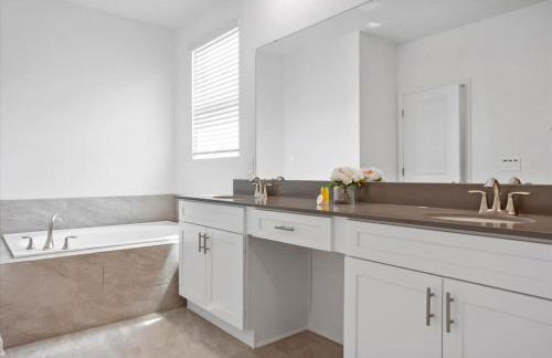 Modern Resort House Pool Wi-Fi Minutes to Disney - Foto 16