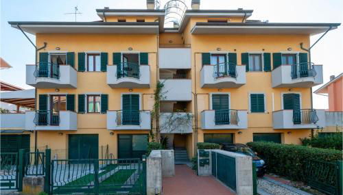 Lovely Apartment In San Costanzo - Foto 5