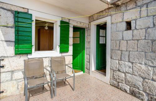 Old Stone House with private Swimming Pool - Photo 17