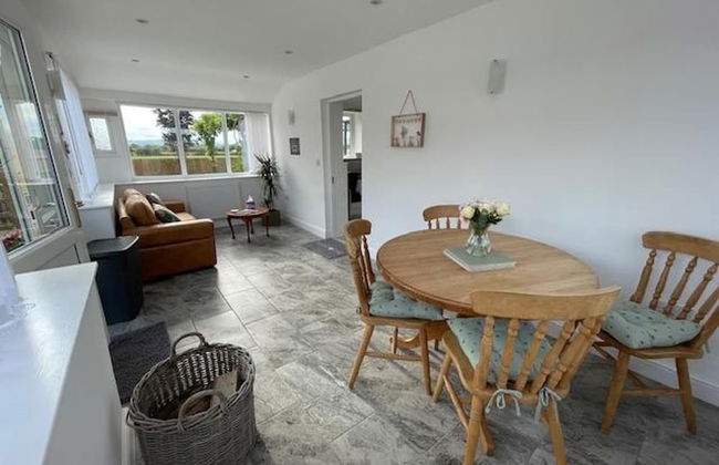 Barn Retreat/ Hottub/ Bbq/ Petsok/wi-fi - Photo 11