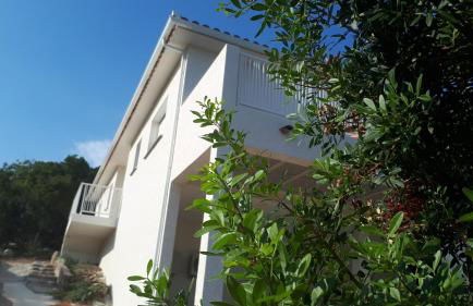 JOLIE VILLA dans un endroit paisible, à 3 mn de la Mer et de la Montagne - Foto 1