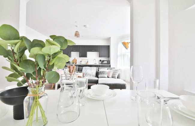 Spacious Apartments with Private Parking - Foto 46