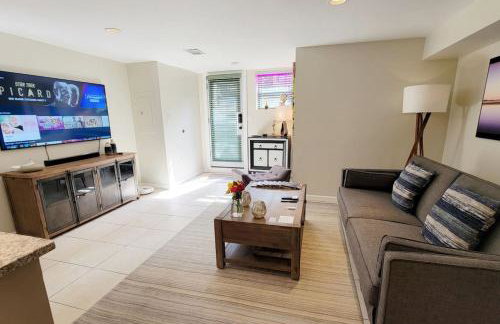 14th 99 Walk Score 3 mins to Metro rail - Foto 5