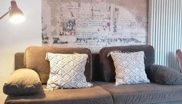 stilvolle Wohnung direkt in der City - Foto 2