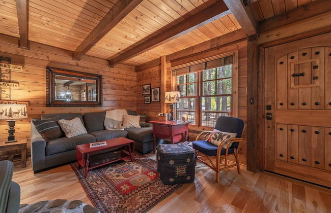 Cozy Pet Friendly Cabin in Lake Tahoe by Sierra Getaways - Foto 9
