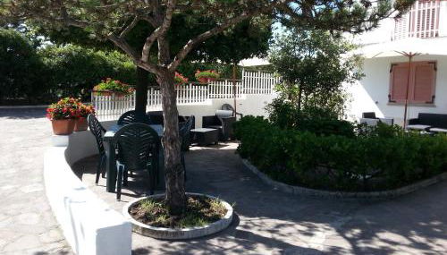 Appartamento in Villa Valentini- Fronte mare, Giardino e Parcheggio privato, WIFI, dotato di tutti i confort, nel Cuore del Golfo di Gaeta - Foto 4, Garden