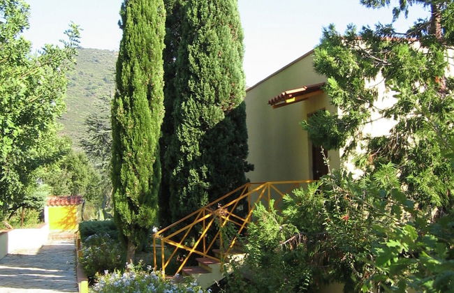 Holiday House with Pool near Sea, Beach, & Caves - Foto 1