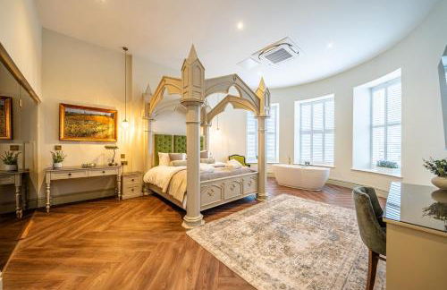 St Mary's Quarters - Photo 2