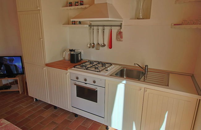 Cottage in Montelabbate With Pool & Forest - Foto 5