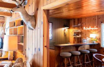 BunkHouse 1960's Camp Vibe with Timeless Wet Bar - Foto 42