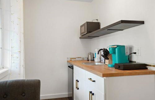 Beachy 1BR Escape with Sofa Bed - Golf & Beach Nearby - Photo 17