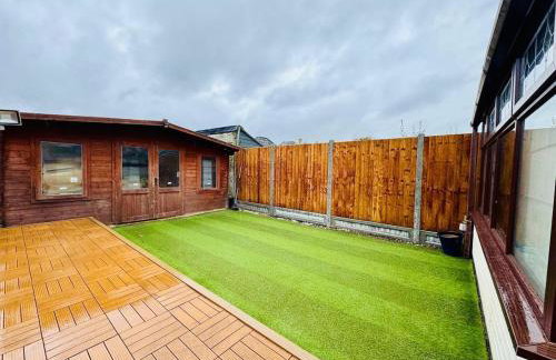 4-Bed Oasis Quiet Culde sac - Foto 31