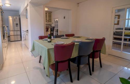 Amazing Guest Cottage in Nottingham with Parking! - Pass the Keys - Foto 16