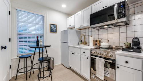 The Vanderbilt Mansion Apt 9 Near Downtown and TWU - Foto 2