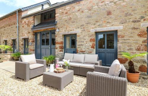 Swifts Barn - Photo 32