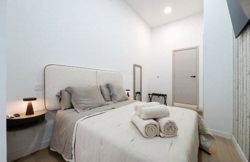 Apartamento Rosales Suites Lujo en el Centro - Photo 13