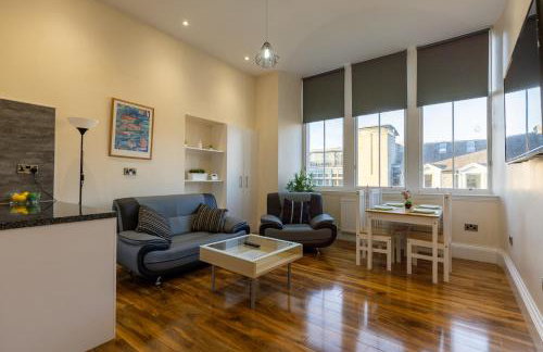 New 2 bed apartment with stunning views of Arthur Seat Mountain - Foto 6