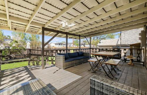 Spacious Family Home with Garage Game Room and Office! - Photo 34