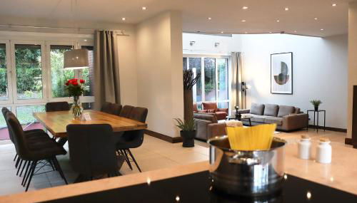 Das Rosenhaus - luxoriöses Ferienhaus mit viel Platz für die ganze Familie von "Momentic" - Foto 2