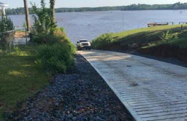 Cozy lakefront cabin with boat house and ramp on T - Foto 7