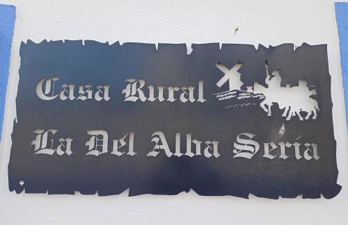 Casa Rural La del Alba Sería - Photo 1