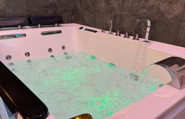 G7 Loft SPA & Terrasse centre Angouleme - Foto 27