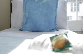 Big PROMO! Central Canterbury City Escape 2BR 2BA House, en-suite, Couples Retreat, Perfect For Families, Students, Relocators FREE Parking Fast WiFi - Foto 2