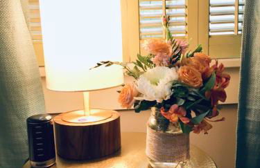 KING BED Family Friendly Cottage - Walk to Zoo & Waterpark - Near Downtown & Midtown - Foto 9