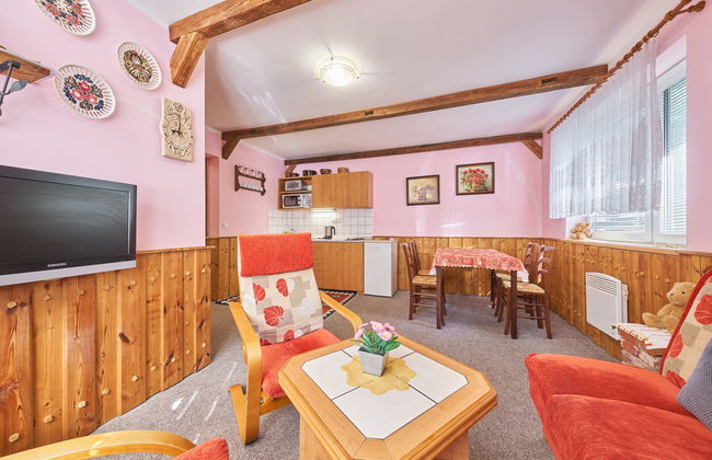 1 bedroom Apartment in Stárkov with swimming pool and garden - Photo 6