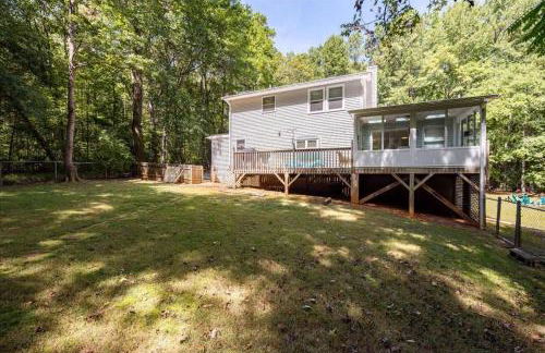 Quiet Retreat - Piano Firepit Peloton - 30 min to RTP - Photo 29