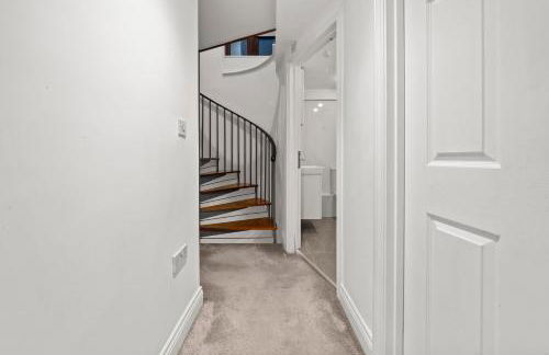 Harbour Suite Luxury Central 3BR House By AltoLuxo Short Lets Serviced Accommodation With Free Wifi & Parking - Foto 5