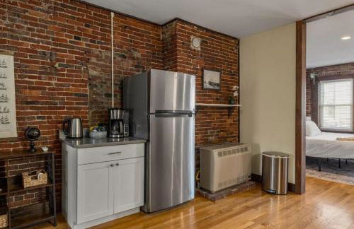 Newburyport Flat Downtown Living King Bed - Foto 14