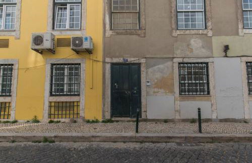 Central Lisbon Flat by Pink St - Photo 73