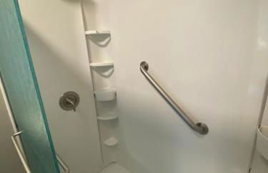 Cozy en suite with high ceilings - Foto 7