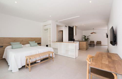 Bossa Bay Suites with Private Pool - MC Apartments Ibiza - Foto 68