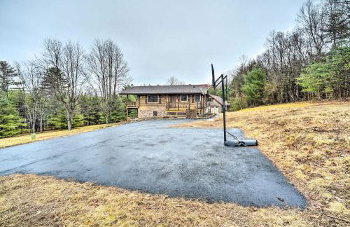 Spacious Cabin with Decks Near Saratoga Springs - Foto 30