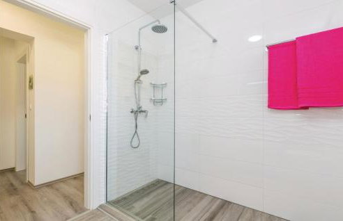 Nice Home In Drazice With Wifi - Foto 50