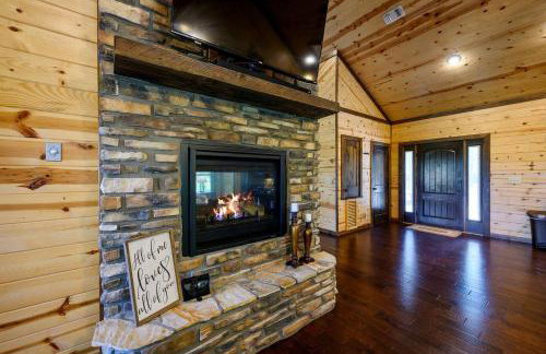 Just the Two of Us RIVER FRONT Luxury Cabin - Foto 49