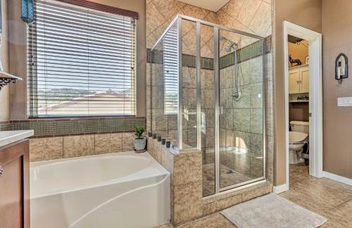 Game Room, Serene Backyard! Luxe Goodyear Home - Foto 24