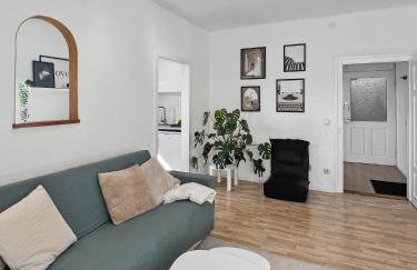 MEGHA Living - 2 Zimmer Appartments mit Küche - Zentral - Foto 2