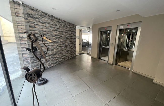 Modern Studio With Open Views, Pool, and 24-hour Security - Foto 16