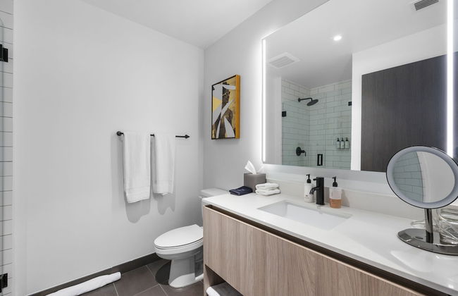 Luxury Studio Panoramic Outlook - Photo 18