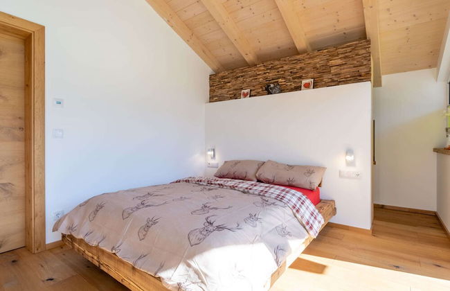 Chalet in Neukirchen by Wildkogel Ski Slopes - Photo 3