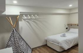 Valencia Ciudad Bajo Diseño Industrial hasta 6, wifi gratis - Foto 12