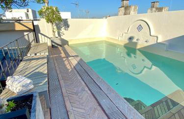CASA PALACIO SXVIII CON PISCINA en centro histórico de SEVILLA - Foto 2